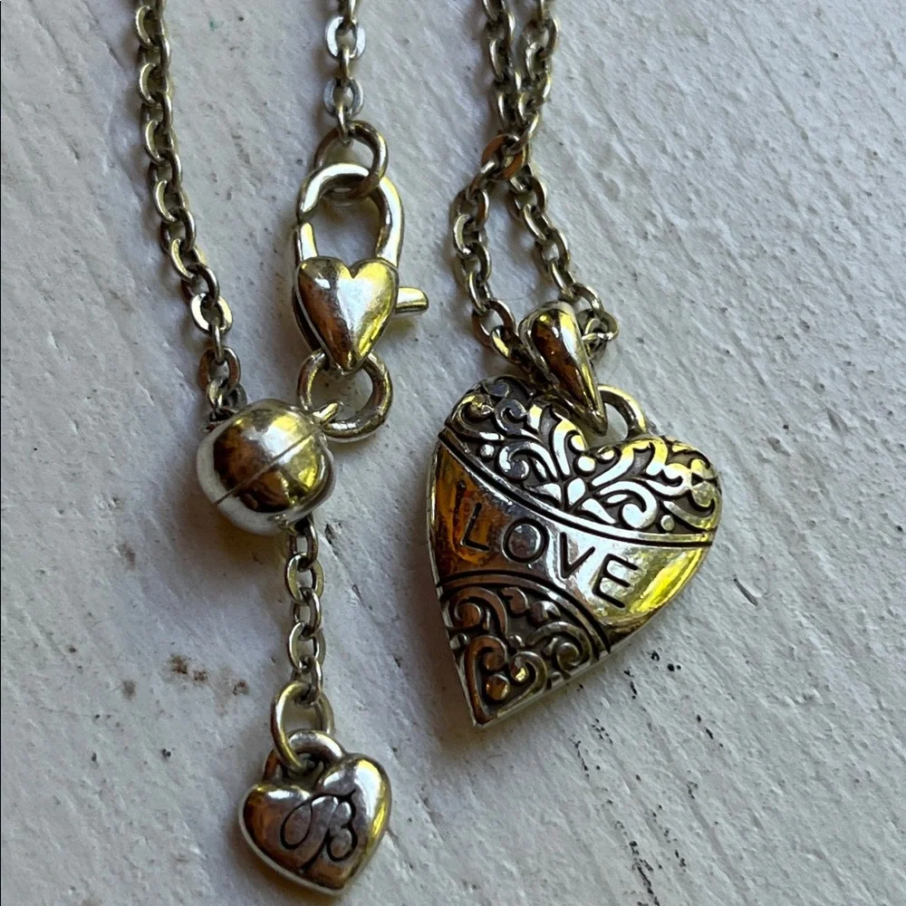 Retired Brighton reversible love rhinestone heart adjustable necklace - Picture 6 of 14